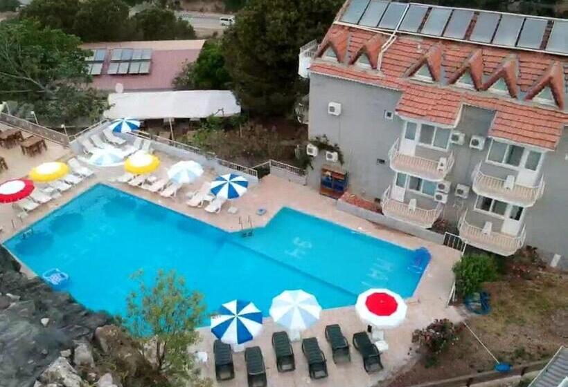 فندق New Golden Gate