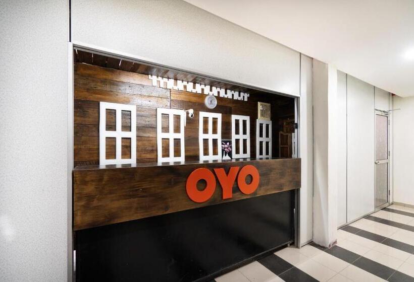 酒店 Oyo 89960 Manjung Inn
