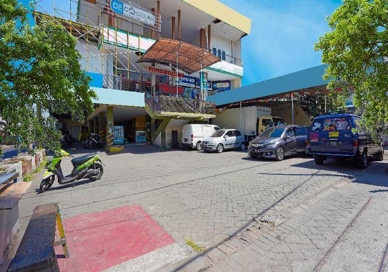 فندق Oyo 91415 De Wijaya