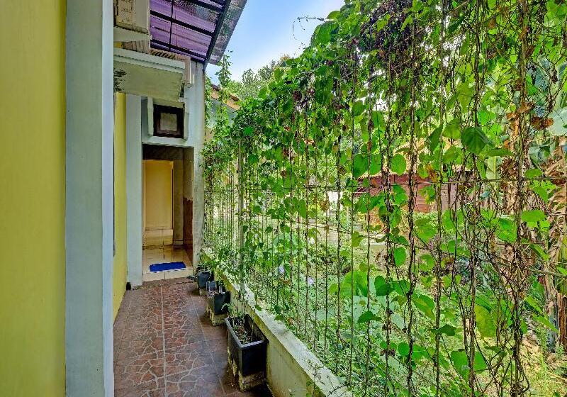 호텔 Oyo 91522 Candi Gebang Guesthouse