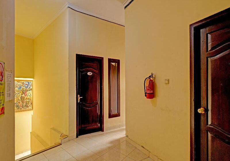 호텔 Oyo 91522 Candi Gebang Guesthouse