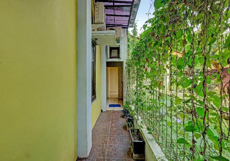 호텔 Oyo 91522 Candi Gebang Guesthouse