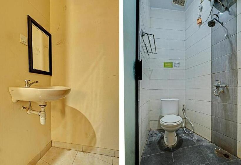 호텔 Oyo 91522 Candi Gebang Guesthouse