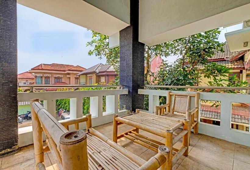 호텔 Oyo 91522 Candi Gebang Guesthouse