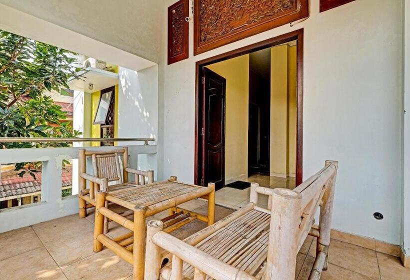 호텔 Oyo 91522 Candi Gebang Guesthouse