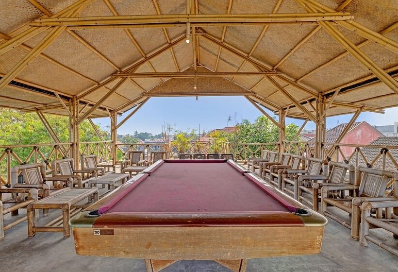 호텔 Oyo 91522 Candi Gebang Guesthouse