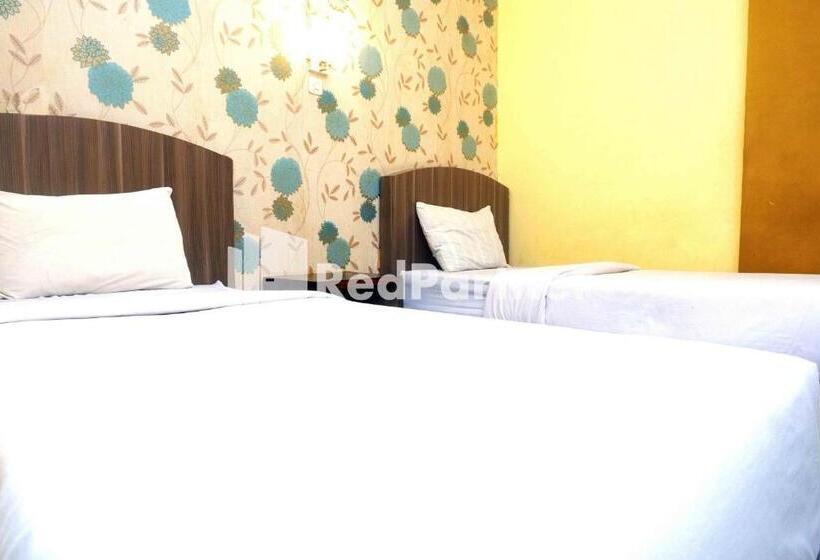 בית מלון כפרי Permata Makassar Mitra Reddoorz