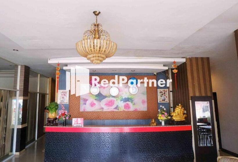 בית מלון כפרי Permata Makassar Mitra Reddoorz