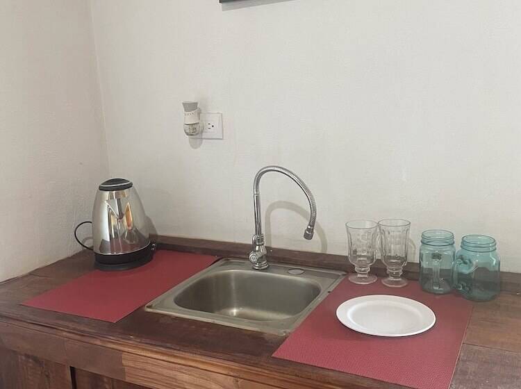 فندق Poas Volcano Rooms