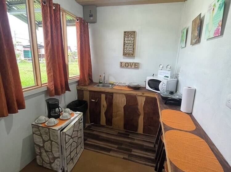 فندق Poas Volcano Rooms