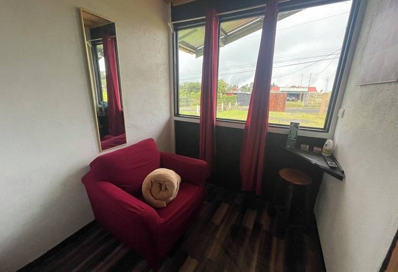 فندق Poas Volcano Rooms