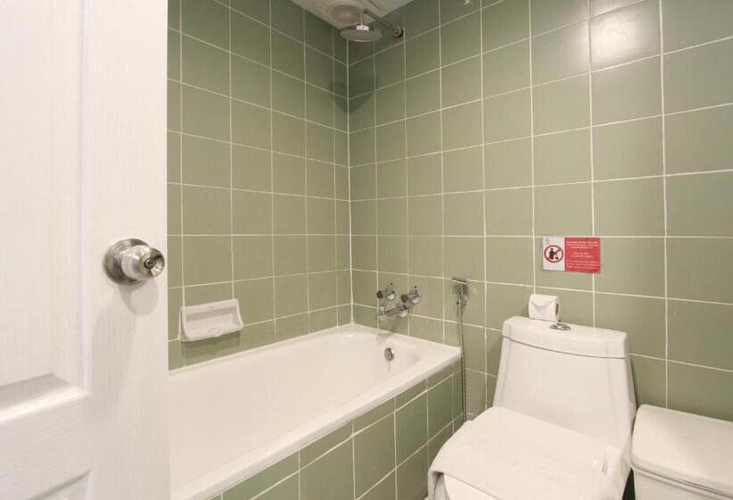 هتل Pooh Beach Resort & Spa