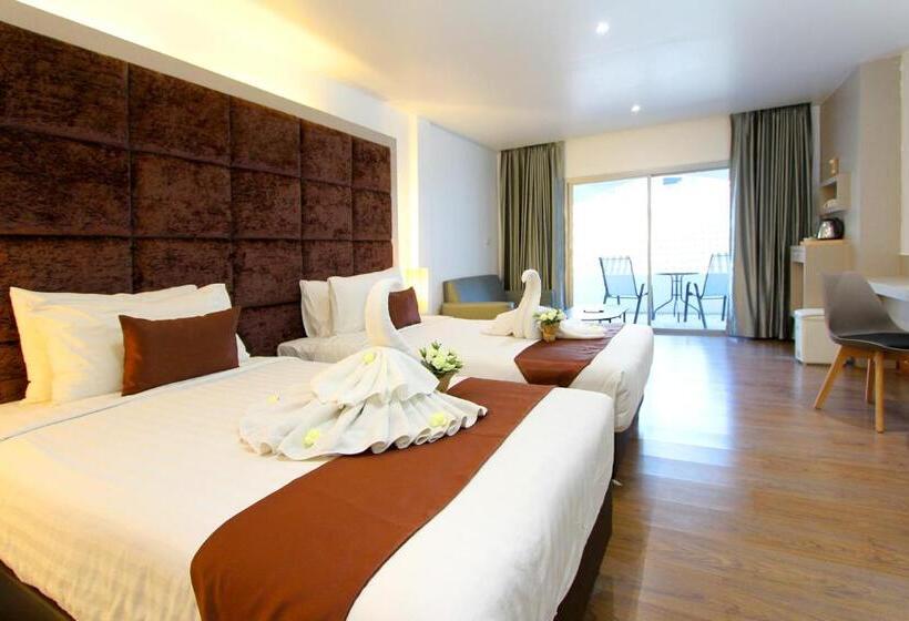 هتل Pooh Beach Resort & Spa