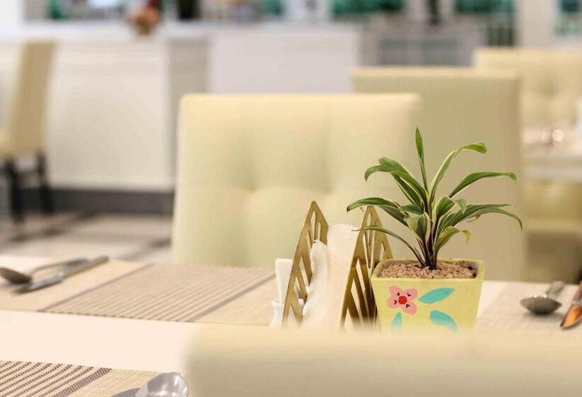 هتل Pooh Beach Resort & Spa