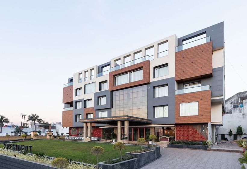 בית מלון כפרי President