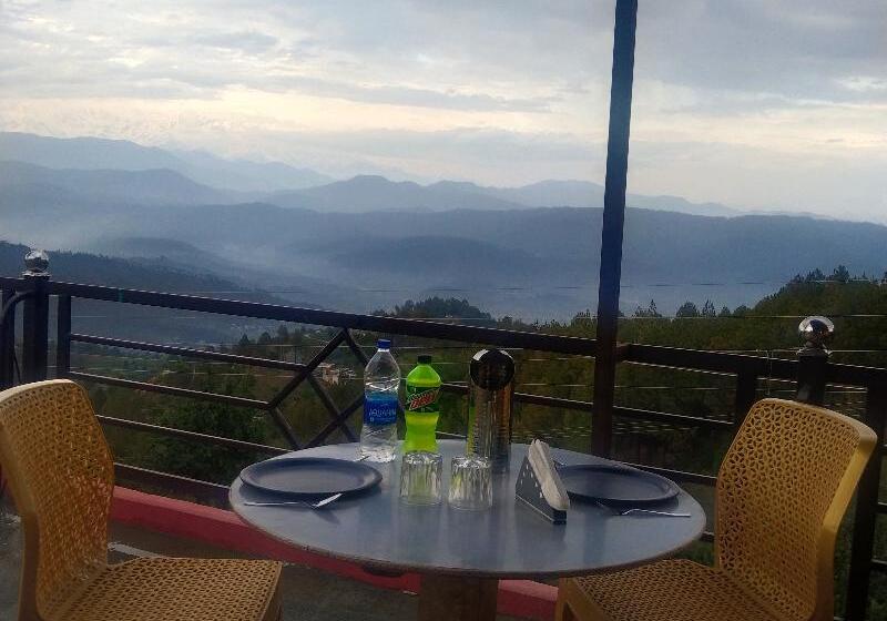 فندق Radha Gopal Royal Homestay