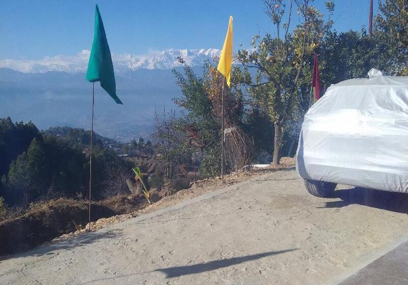 فندق Radha Gopal Royal Homestay