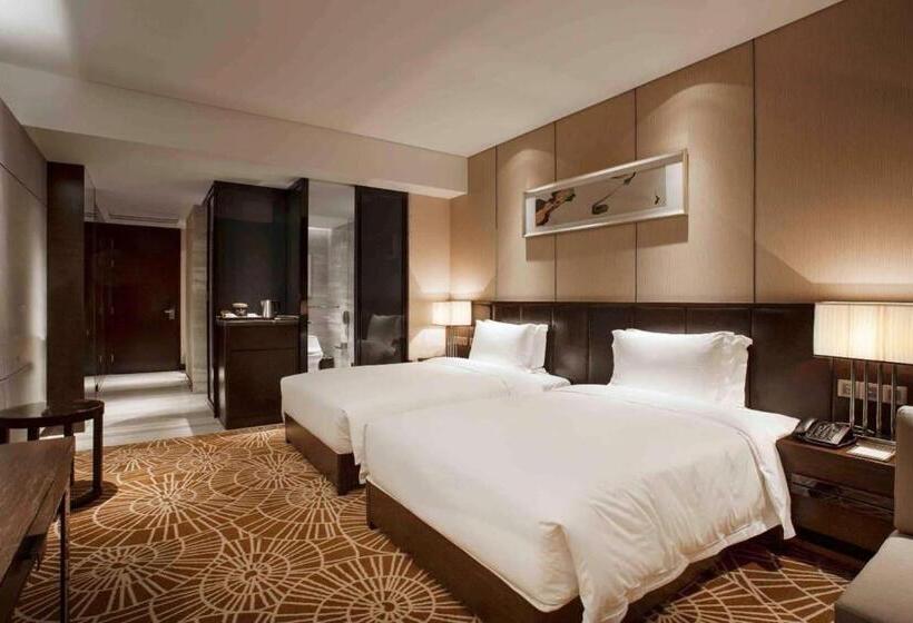 فندق Ramada Plaza By Wyndham Xi An South