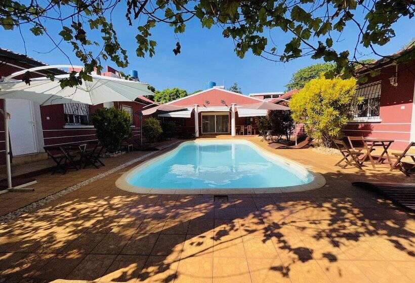 בית מלון כפרי Regina Lodge