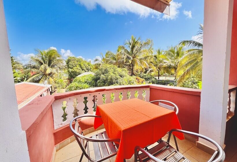 בית מלון כפרי Regina Lodge