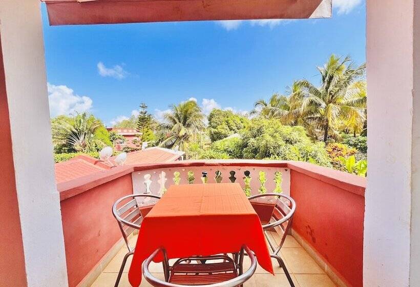 בית מלון כפרי Regina Lodge