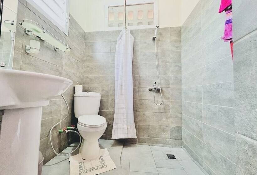 בית מלון כפרי Regina Lodge