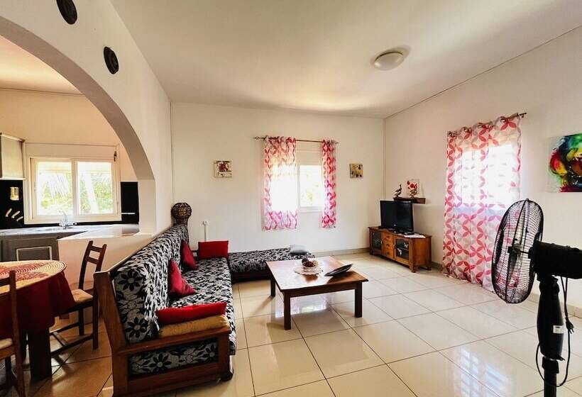 בית מלון כפרי Regina Lodge