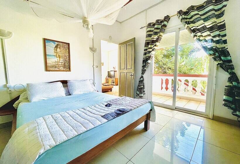 בית מלון כפרי Regina Lodge