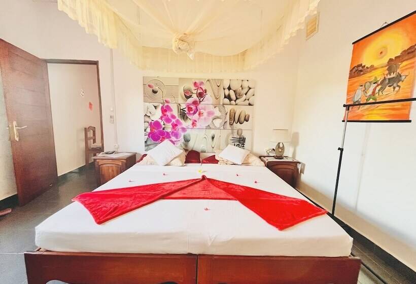 בית מלון כפרי Regina Lodge