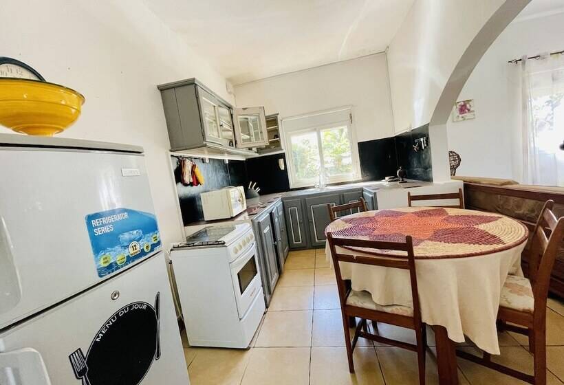 בית מלון כפרי Regina Lodge