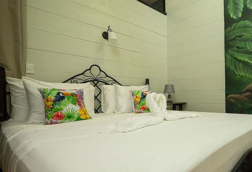 Отель Riverside Bungalows