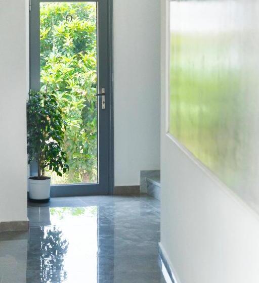 בית מלון כפרי Summer Inn