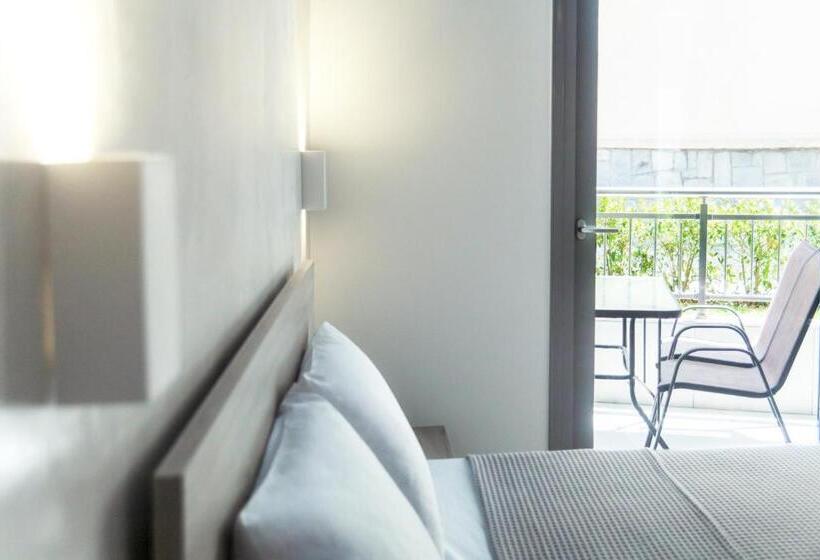 בית מלון כפרי Summer Inn