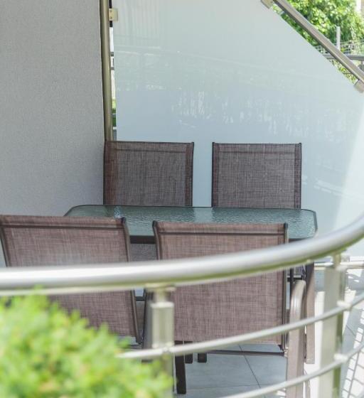 בית מלון כפרי Summer Inn