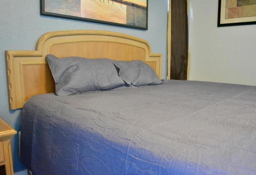 Отель Texas Lodge Kenedy