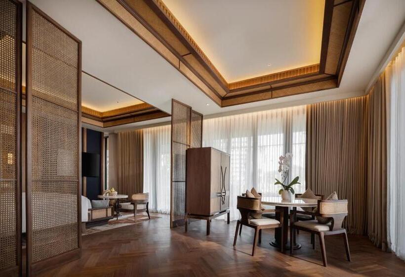 호텔 The Meru Sanur