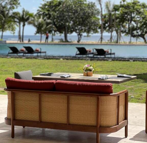 호텔 The Meru Sanur