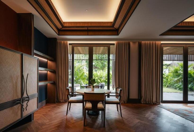 호텔 The Meru Sanur