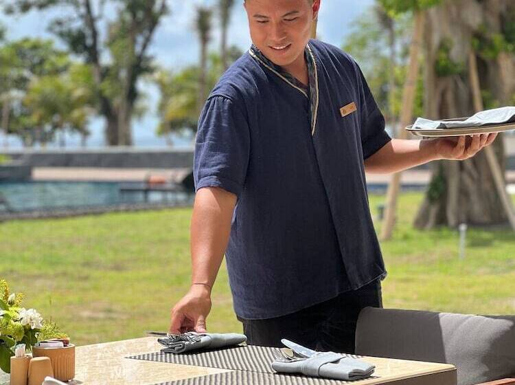 호텔 The Meru Sanur