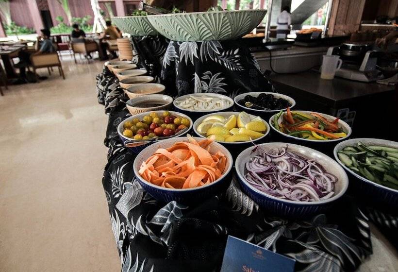 호텔 The Meru Sanur