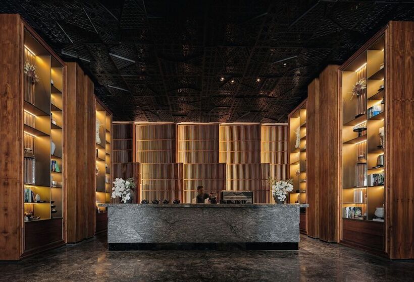 호텔 The Meru Sanur