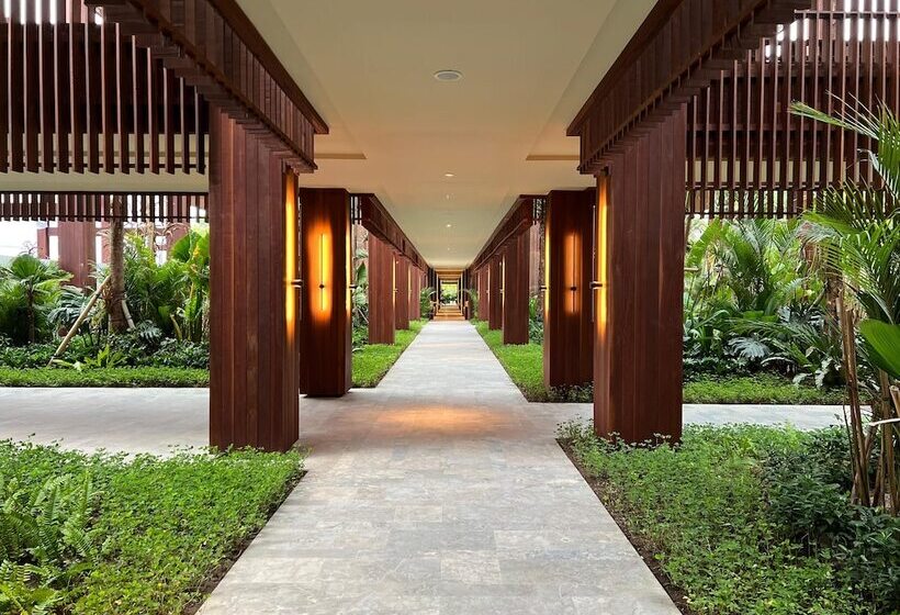 호텔 The Meru Sanur