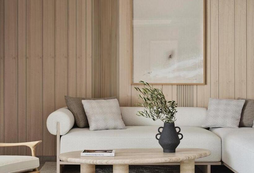 هتل Deos Mykonos   A Myconian Collection