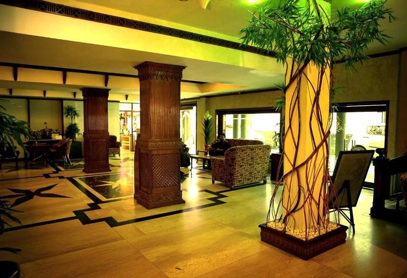 فندق The Surya, Cochin