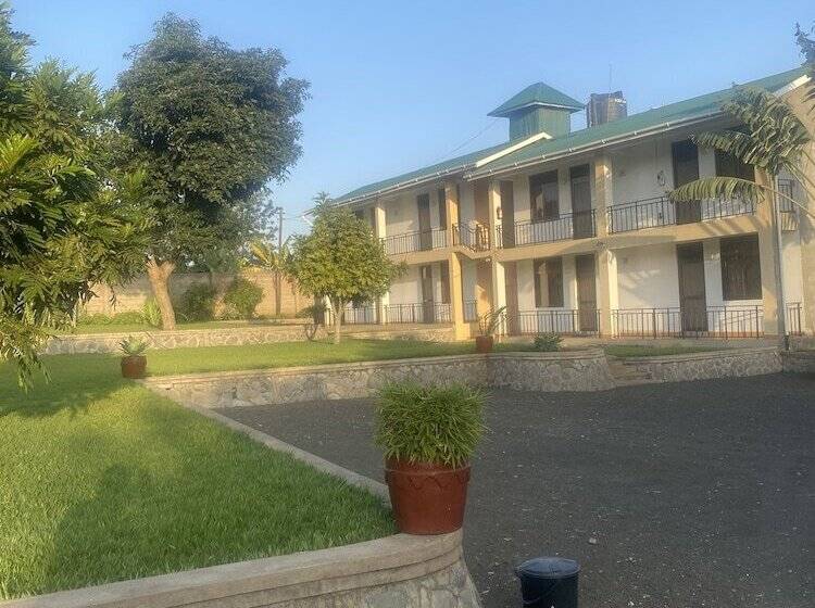 Отель Tumaini Homestay