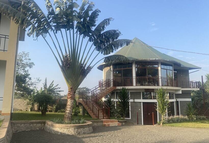 Отель Tumaini Homestay