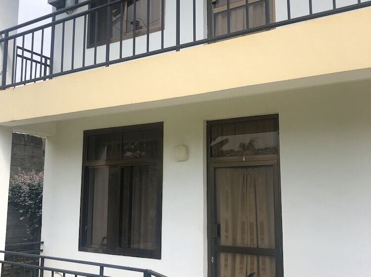 Отель Tumaini Homestay