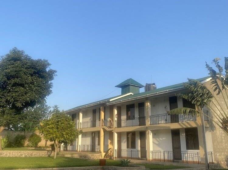 Отель Tumaini Homestay