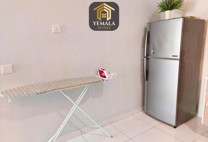בית מלון כפרי Yemala Suites At Skyloft   Johor