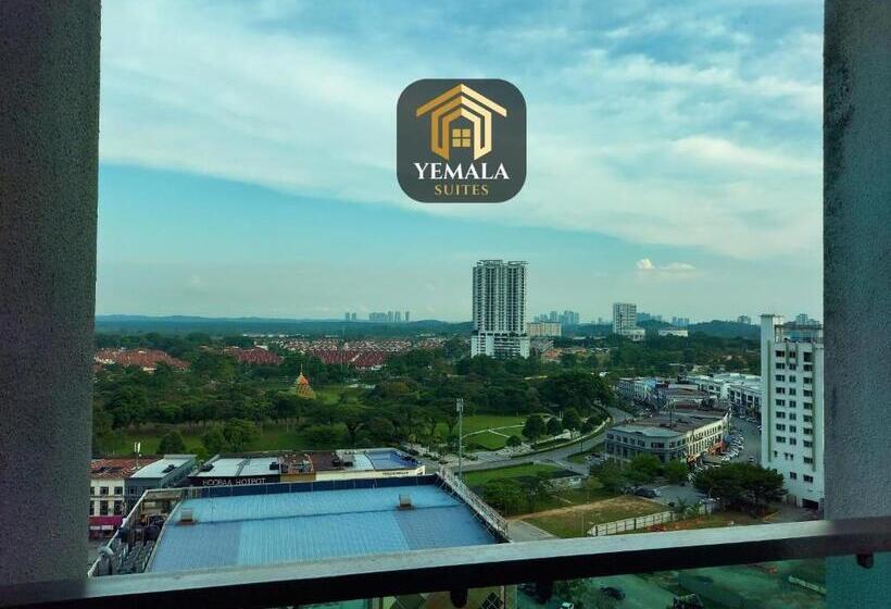 בית מלון כפרי Yemala Suites At Skyloft   Johor